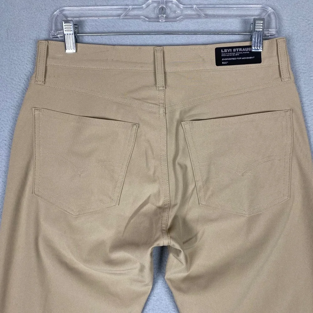 Levi Strauss 511 Slim Fit Engineered for Movement Performance Pants Men 30 Khaki